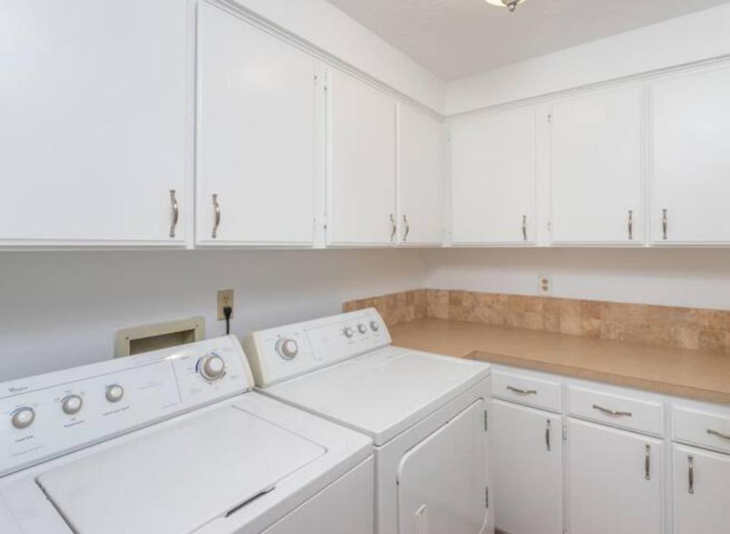Experience Nirvana With Artwork Collections From Around The Globe Located In Lakewood Neighborhood In Se Boise Next To A Park, Minutes From Bown Crossing And The Boise River, 10 Minutes To Downtown, 4 Beds, Sleeps 8, Pets Welcome In Large Fenced In Y Exterior foto