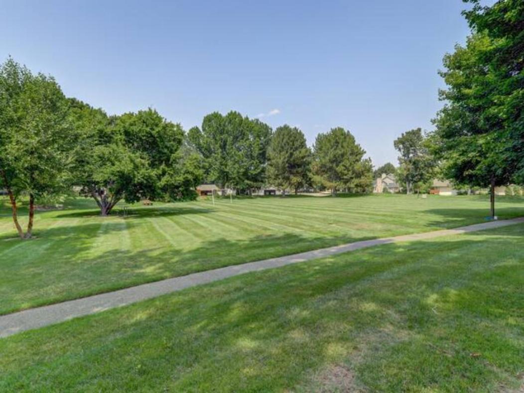 Experience Nirvana With Artwork Collections From Around The Globe Located In Lakewood Neighborhood In Se Boise Next To A Park, Minutes From Bown Crossing And The Boise River, 10 Minutes To Downtown, 4 Beds, Sleeps 8, Pets Welcome In Large Fenced In Y Exterior foto